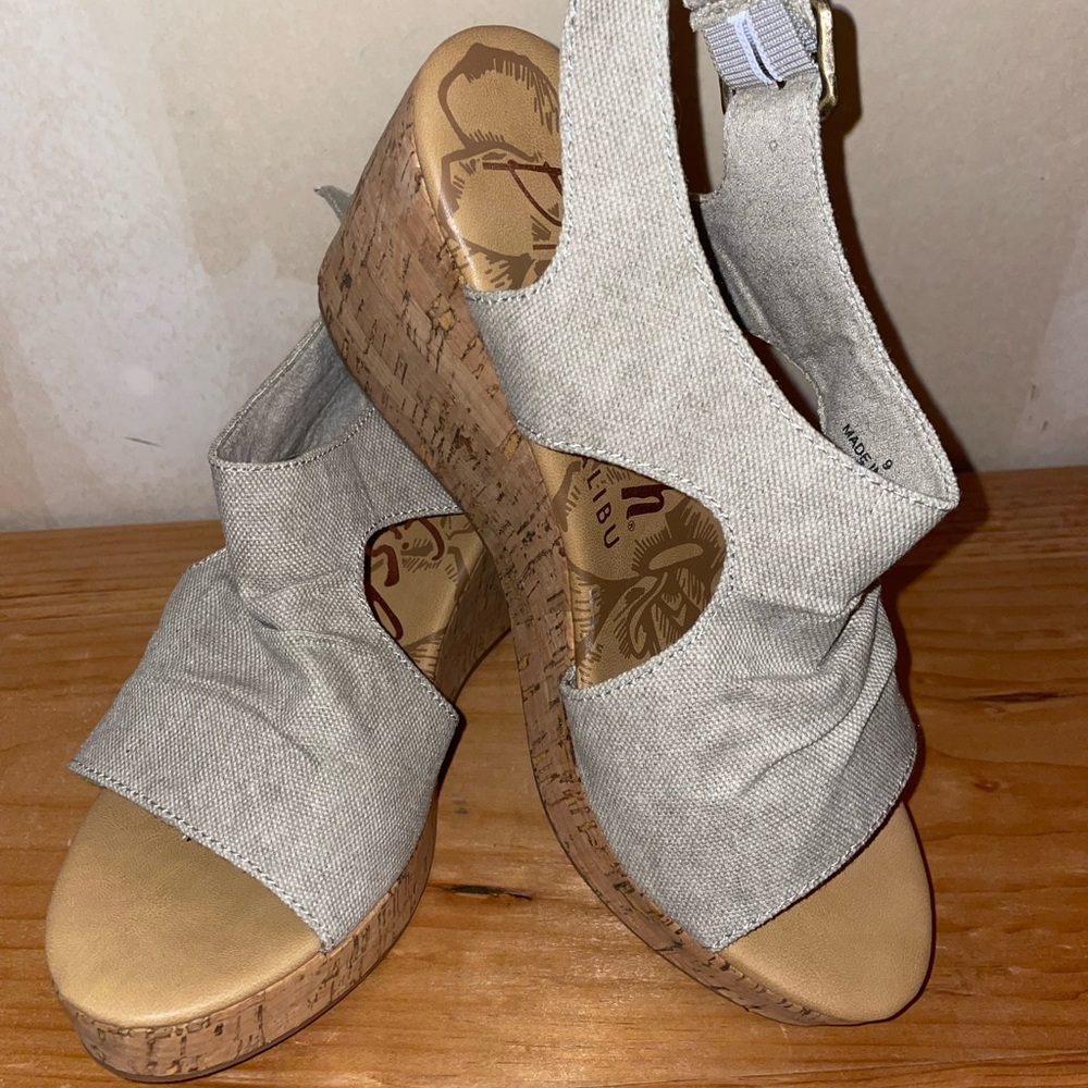 Women's Beige Wedge Sandals
